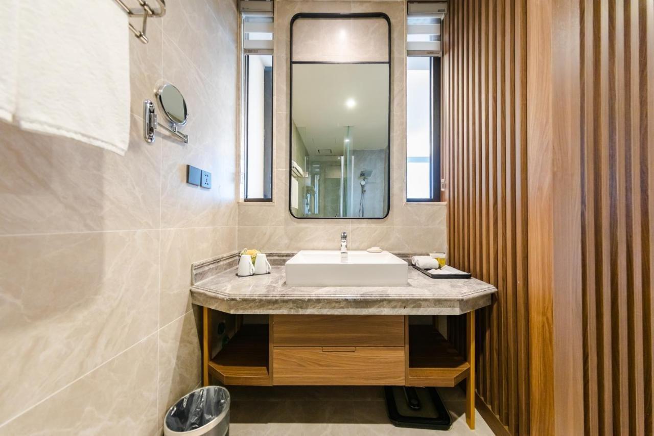 Muong Thanh Luxury Ha Long Centre Hotel Exterior foto